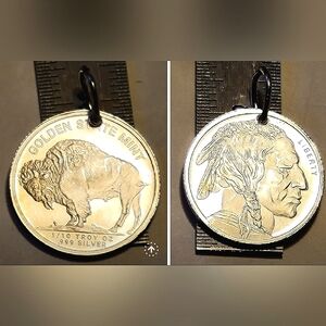 .999 Fine Silver Buffalo Pendant 25mm - New - Handmade - Unisex Jewelry - 3.10g